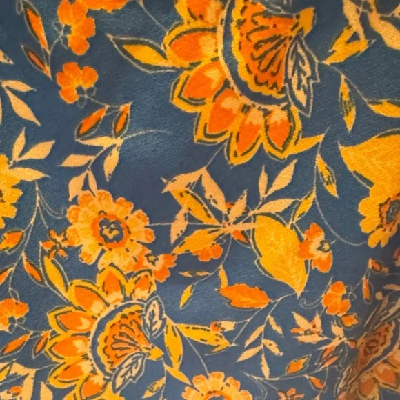 Vibrant Floral Ruffle Sleeve Blouse - Picture 2 of 3